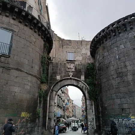 Fifth Floor Oda ve Kahvaltı 3*