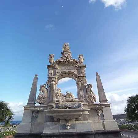 Fifth Floor Неаполь